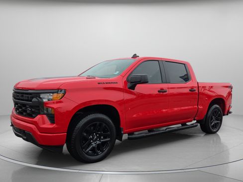 Used 2025 Chevrolet Silverado 1500 Custom w/ Rally Edition RWD image 2