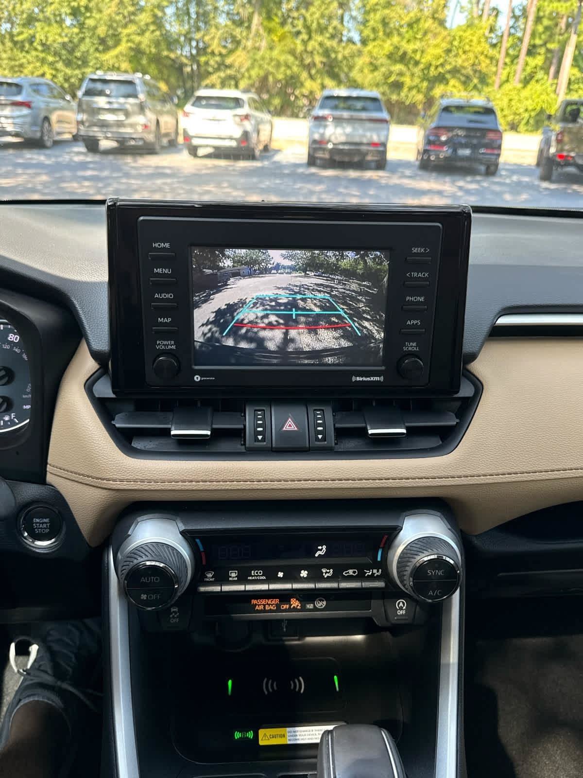 Used 2022 Toyota RAV4 XLE Premium FWD image 28