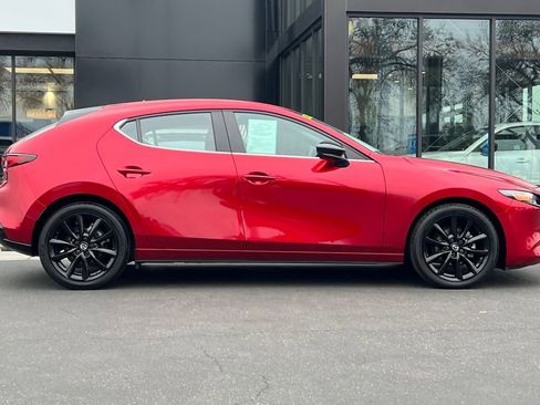 Certified 2025 MAZDA MAZDA3 s Sport image 4