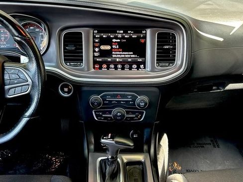 Used 2022 Dodge Charger R/T w/ Plus Group RWD image 27