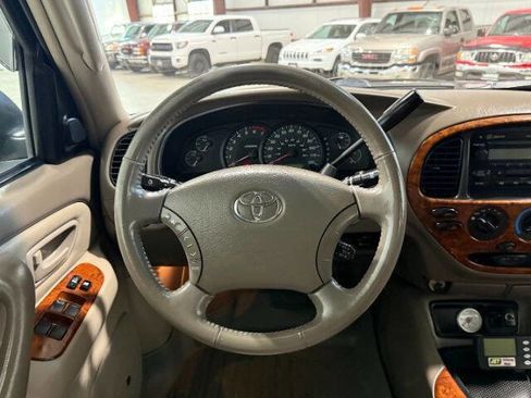 Used 2005 Toyota Tundra Limited image 17