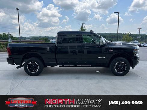 New 2026 RAM 2500 Laramie AWD/4WD image 20