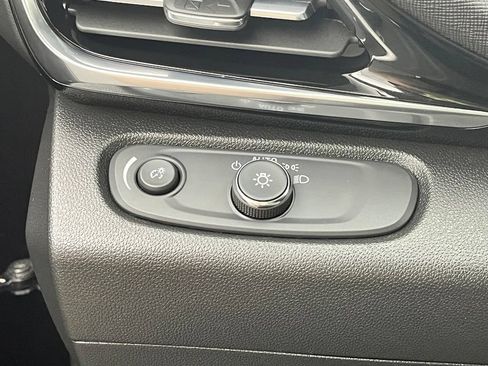 Used 2024 Buick Envista Avenir FWD image 26