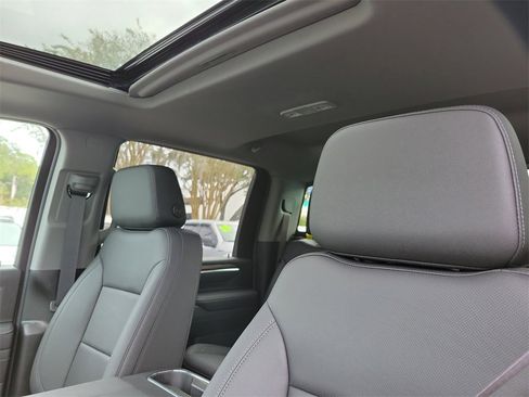 New 2025 GMC Sierra 3500 SLT w/ SLT Premium Package image 25