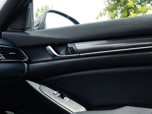 Used 2022 Honda Accord Sport image 26