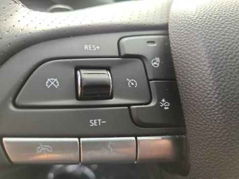 Used 2024 Cadillac XT4 Sport image 27