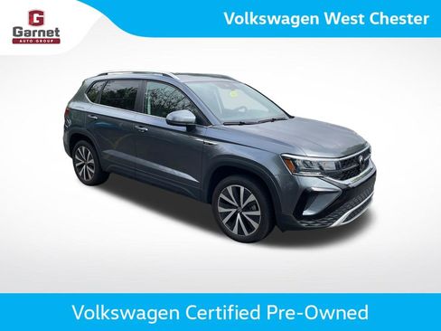 Used 2024 Volkswagen Taos SE FWD image 8