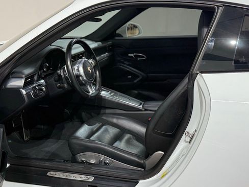 Used 2014 Porsche 911 Carrera 4S image 28