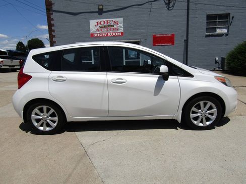 Used 2014 Nissan Versa Note SV w/ SL Package FWD image 8