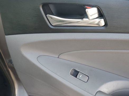 Used 2012 Hyundai Sonata SE w/ Navigation & Sunroof Pkg image 43