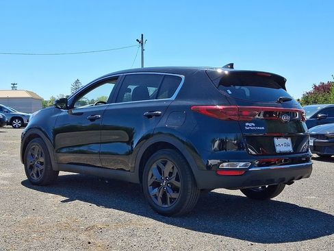 Used 2022 Kia Sportage LX w/ LX FWD Value Edition Package image 5