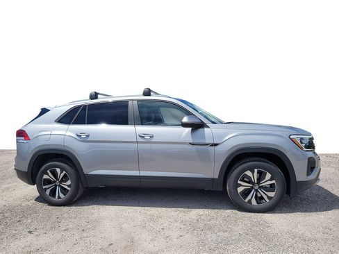 New 2026 Volkswagen Atlas Cross Sport SE FWD image 5