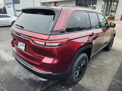 New 2026 Jeep Grand Cherokee Altitude AWD/4WD image 3