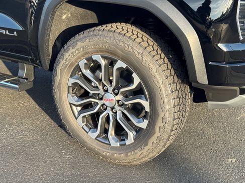 New 2026 GMC Canyon Denali image 6