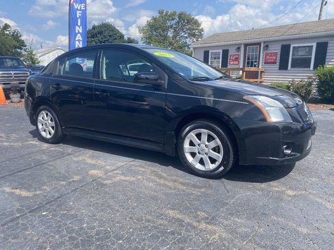 Used 2011 Nissan Sentra 2.0 SR w/ Convenience Pkg FWD image 2