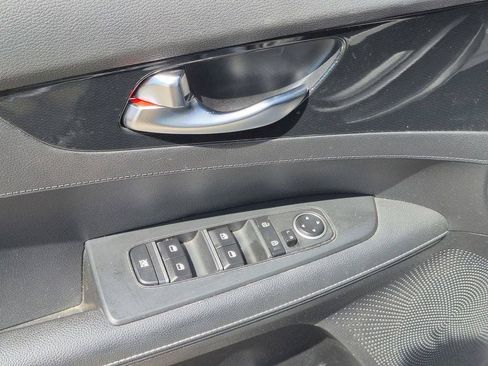 Certified 2023 Kia Forte GT-Line FWD image 10
