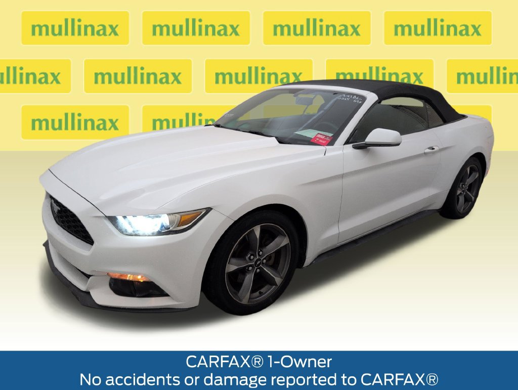 Used 2015 Ford Mustang Convertible w/ Equipment Group 051A RWD image 10