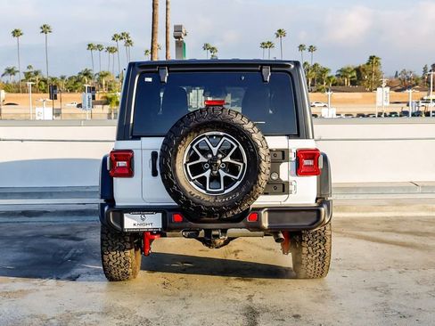 New 2025 Jeep Wrangler Unlimited Rubicon image 8