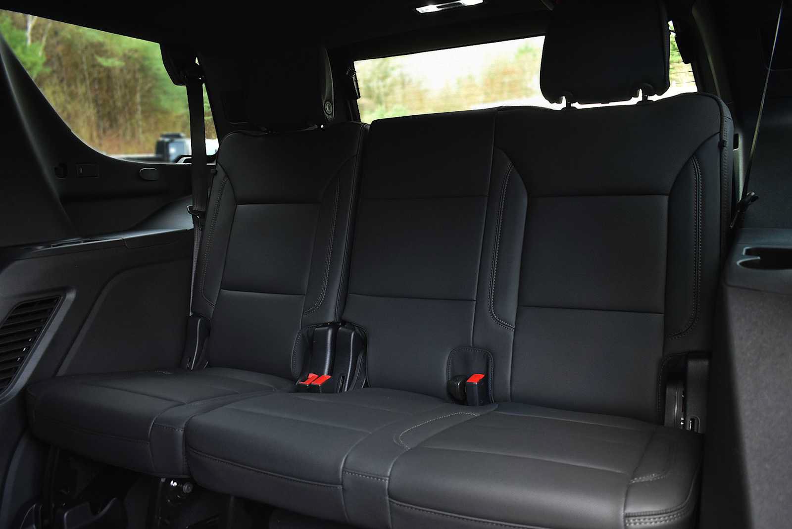 Used 2023 Chevrolet Tahoe High Country w/ Premium Package 2 AWD/4WD image 16