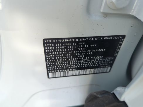 New 2026 Volkswagen Taos SE image 24