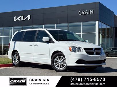 Used 2014 Dodge Grand Caravan SXT w/ UConnect Hands-Free Group