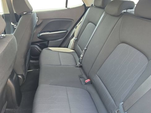 Certified 2025 Hyundai Venue SE FWD image 15