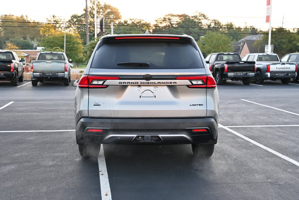 New 2026 Toyota Grand Highlander AWD image 6