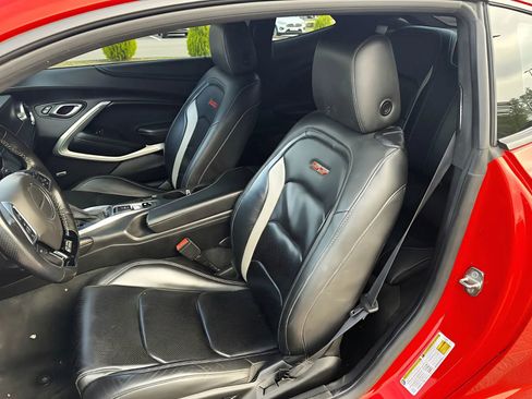 Used 2017 Chevrolet Camaro SS RWD image 10