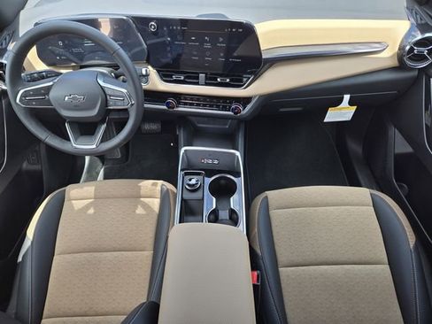 New 2026 Chevrolet Equinox ACTIV w/ Convenience Package III FWD image 20