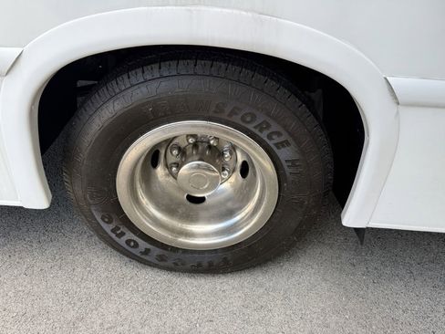 Used 2023 Ford E-350 and Econoline 350 Super Duty w/ Motorhome Prep Package image 22