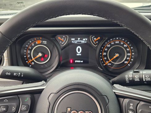 Used 2025 Jeep Wrangler Unlimited Sport AWD/4WD image 29