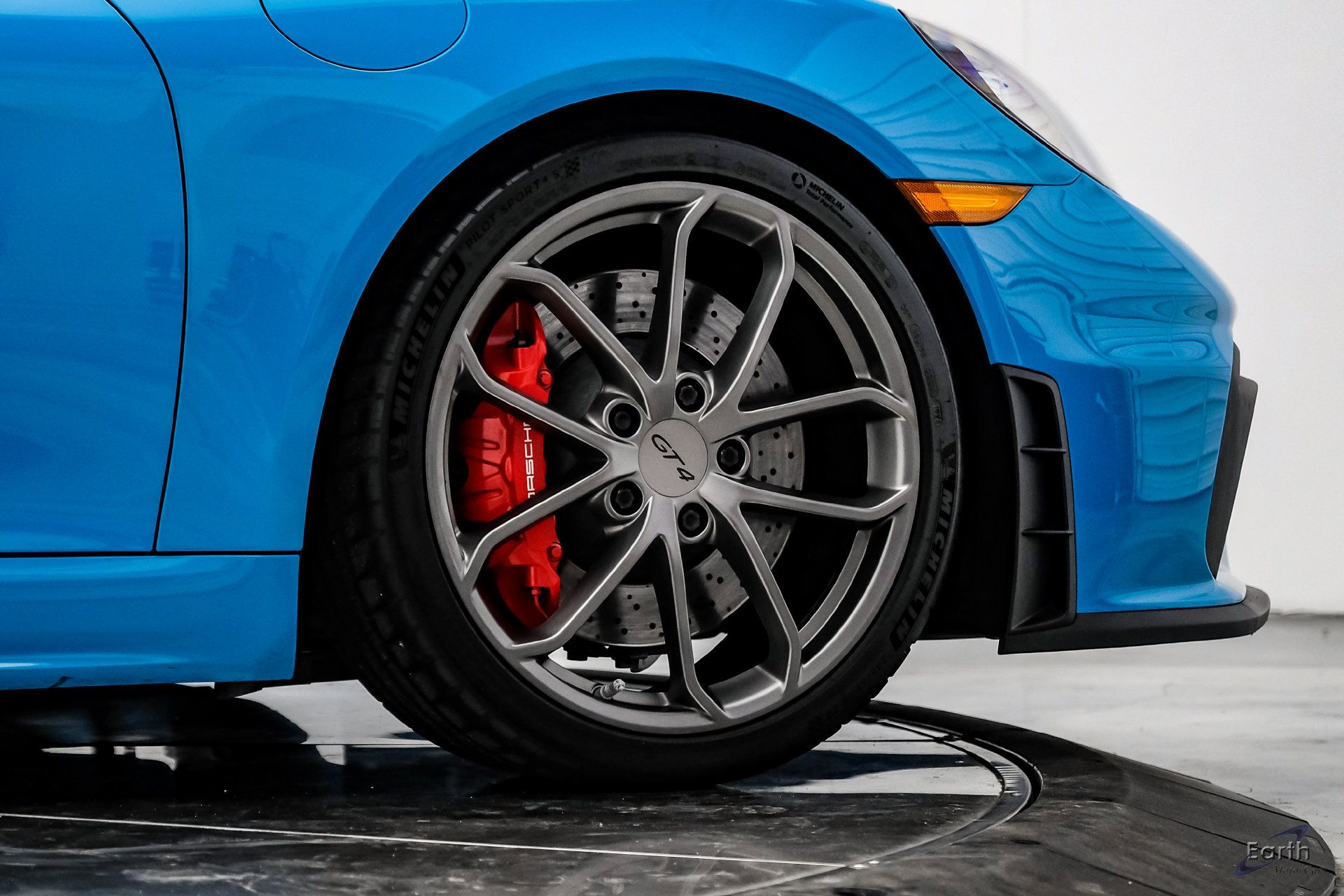 Used 2020 Porsche 718 Cayman GT4 RWD image 95
