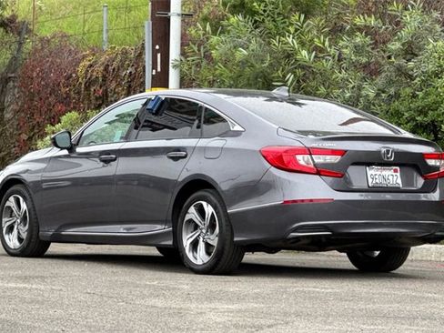 Certified 2020 Honda Accord EX-L image 6