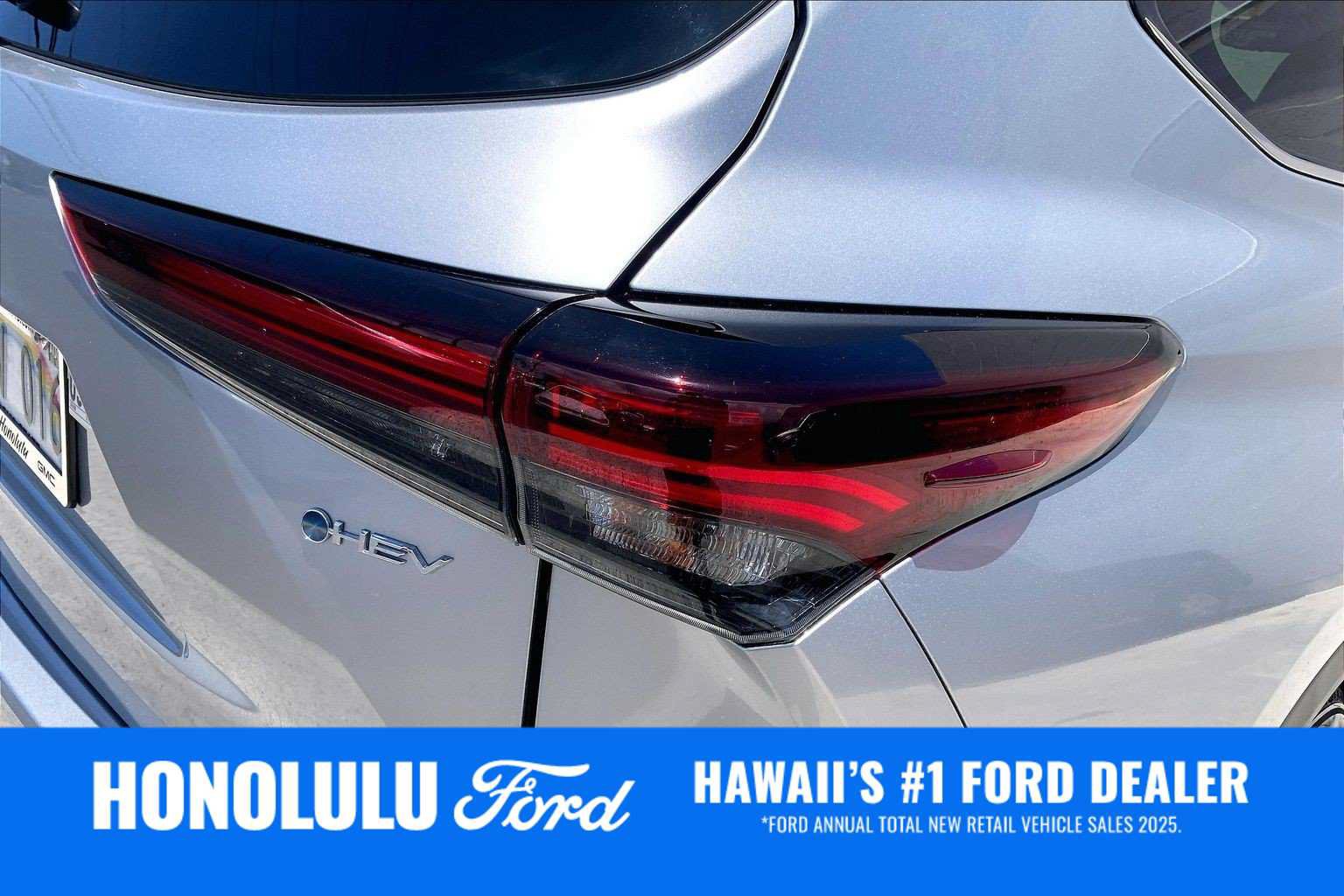 Used 2025 Toyota Highlander XLE AWD/4WD image 32