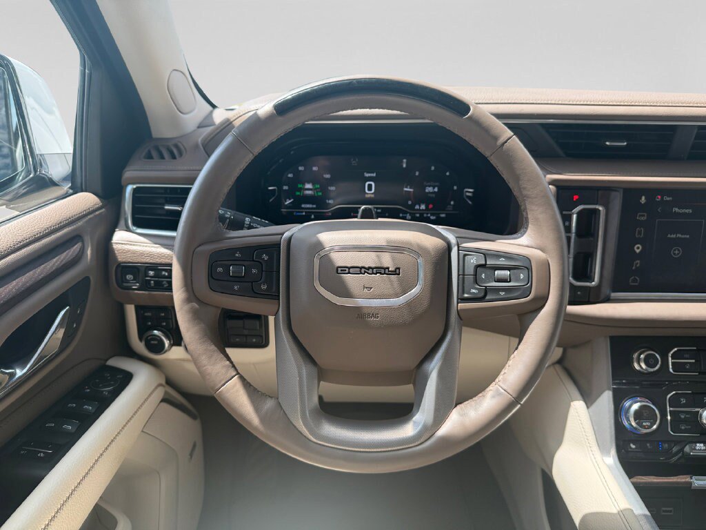 Used 2024 GMC Yukon Denali w/ Advanced Technology Package AWD/4WD image 13