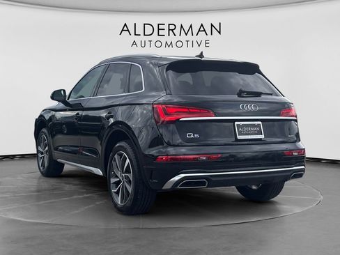 Used 2023 Audi Q5 2.0T Premium w/ Convenience Package AWD/4WD image 3