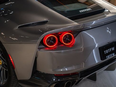 Used 2019 Ferrari 812 Superfast RWD image 28