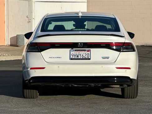 Used 2023 Honda Accord Touring image 5