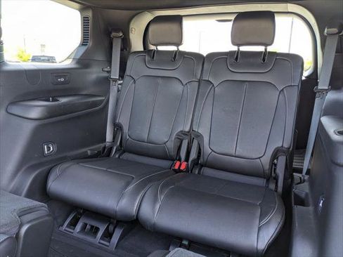 Certified 2025 Jeep Grand Cherokee L Limited w/ Luxury Tech Group II RWD image 44