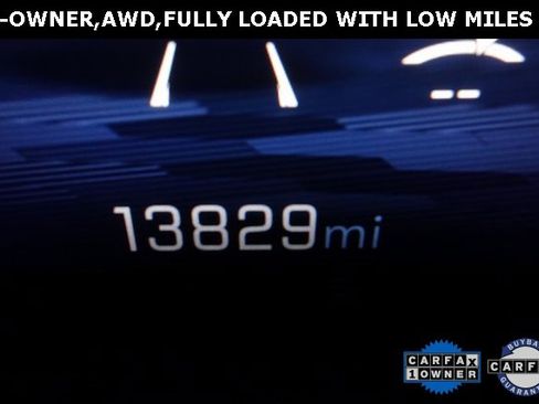 Used 2024 Chevrolet Traverse RS image 18