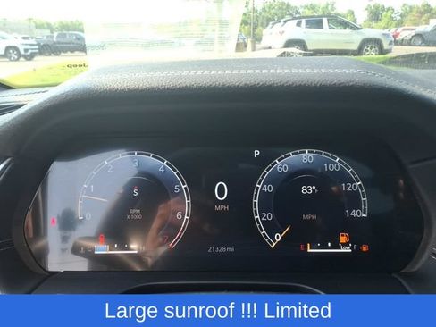 Certified 2024 Jeep Grand Cherokee Limited w/ Black Appearance Package AWD/4WD image 21