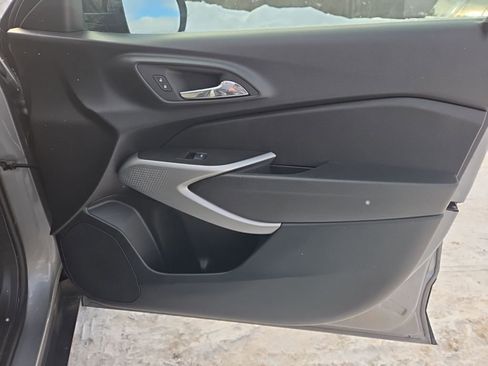 Used 2024 Chevrolet Trax LS image 27