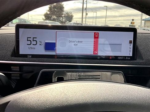 Used 2022 Ford Mustang Mach-E Premium image 20