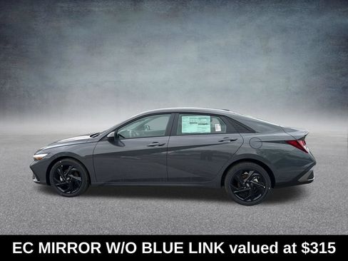 Used 2026 Hyundai Elantra Sport FWD image 2