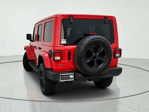 Used 2021 Jeep Wrangler Unlimited Sahara AWD/4WD image 11