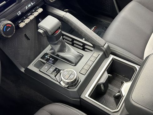 Used 2025 Toyota Tacoma TRD Off-Road image 24