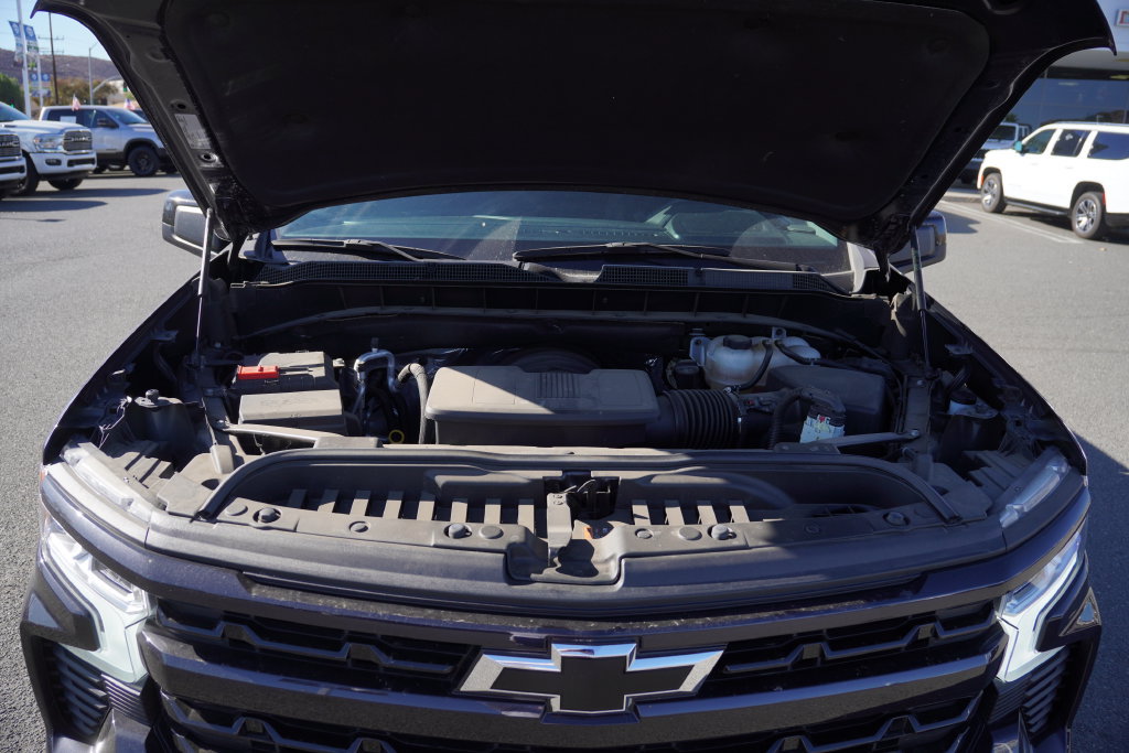 Used 2024 Chevrolet Silverado 1500 RST RWD image 7
