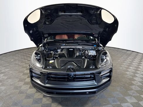 Used 2023 Porsche Macan S AWD/4WD image 23