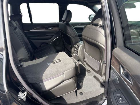 New 2026 Jeep Grand Cherokee Limited w/ Limited Altitude Package AWD/4WD image 21