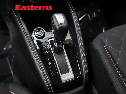 Used 2020 Nissan Kicks SR image 24